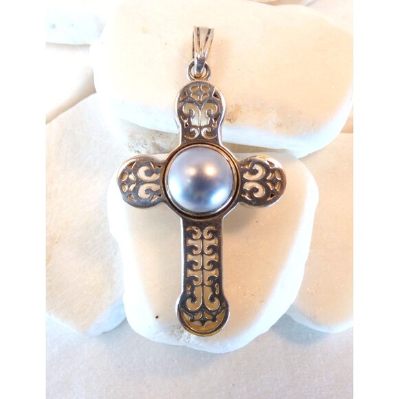 Vtg Sterling Silver Filigree Cross Pendant with Bezel Set Mabe Pearl - Picture 4 of 8